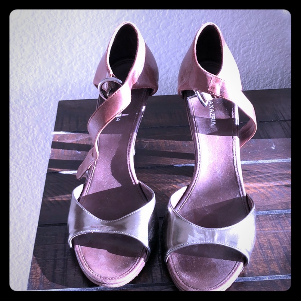 Beautiful BCBG heels